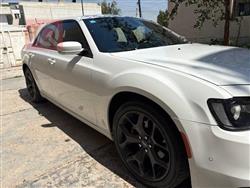 کرایسلەر 300